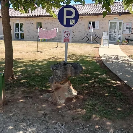 Aldeamento Turístico Terres De France - Les Hameaux De Pomette 3*