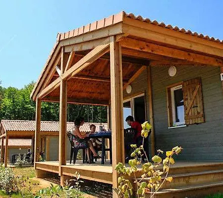 Terres De France - Les Hameaux De Pomette 3*