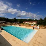 Terres De France - Les Hameaux De Pomette 3*