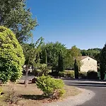 Terres De France - Les Hameaux De Pomette 3*