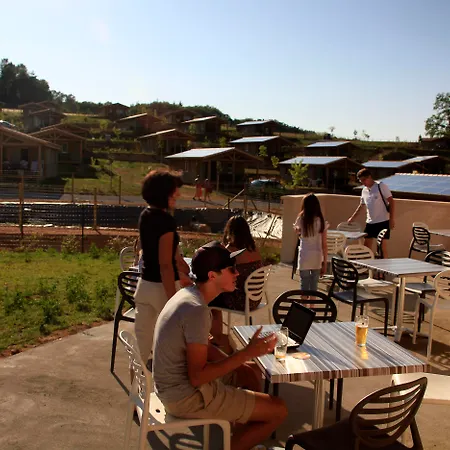 Ferienpark Terres De France - Les Hameaux De Pomette Marminiac