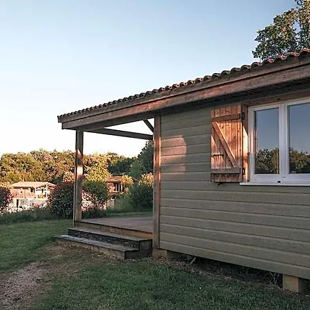 Feriepark Terres De France - Les Hameaux De Pomette