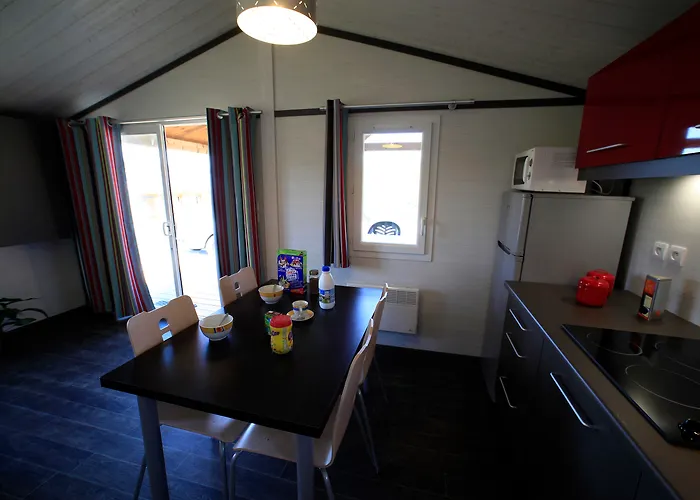 Terres De France - Les Hameaux De Pomette Marminiac