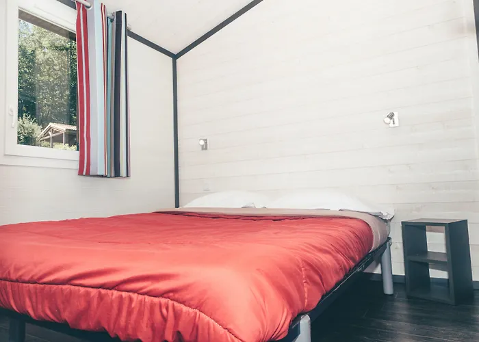 Terres De France - Les Hameaux De Pomette